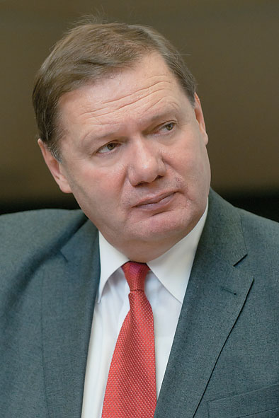 Николай ЛУЗГИН Николай ЛУЗГИН