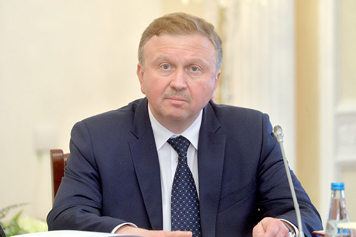 Премьер-министр Андрей Кобяков Премьер-министр Андрей Кобяков
