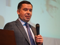 Сергей Капустин
