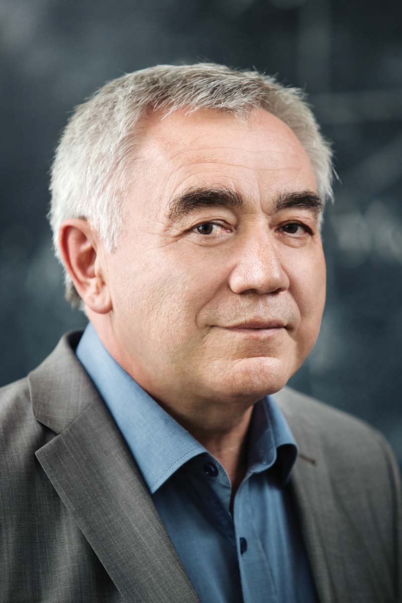 работать Александрович