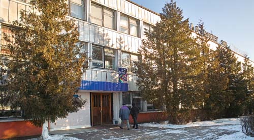 Применяем новую для Беларуси технологию ротационного формования, что позволяет выпускать крупно­габаритные изделия из пластмассы размером до 3,5 м.