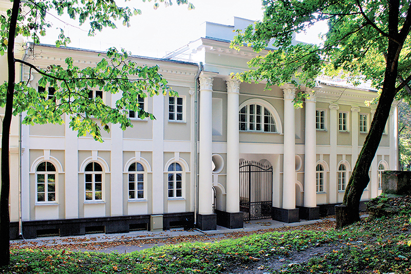 Белреставрация dworec1